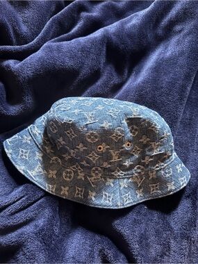 LV essential Bucket Hat - Blue